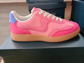Modern-12 Sneakers