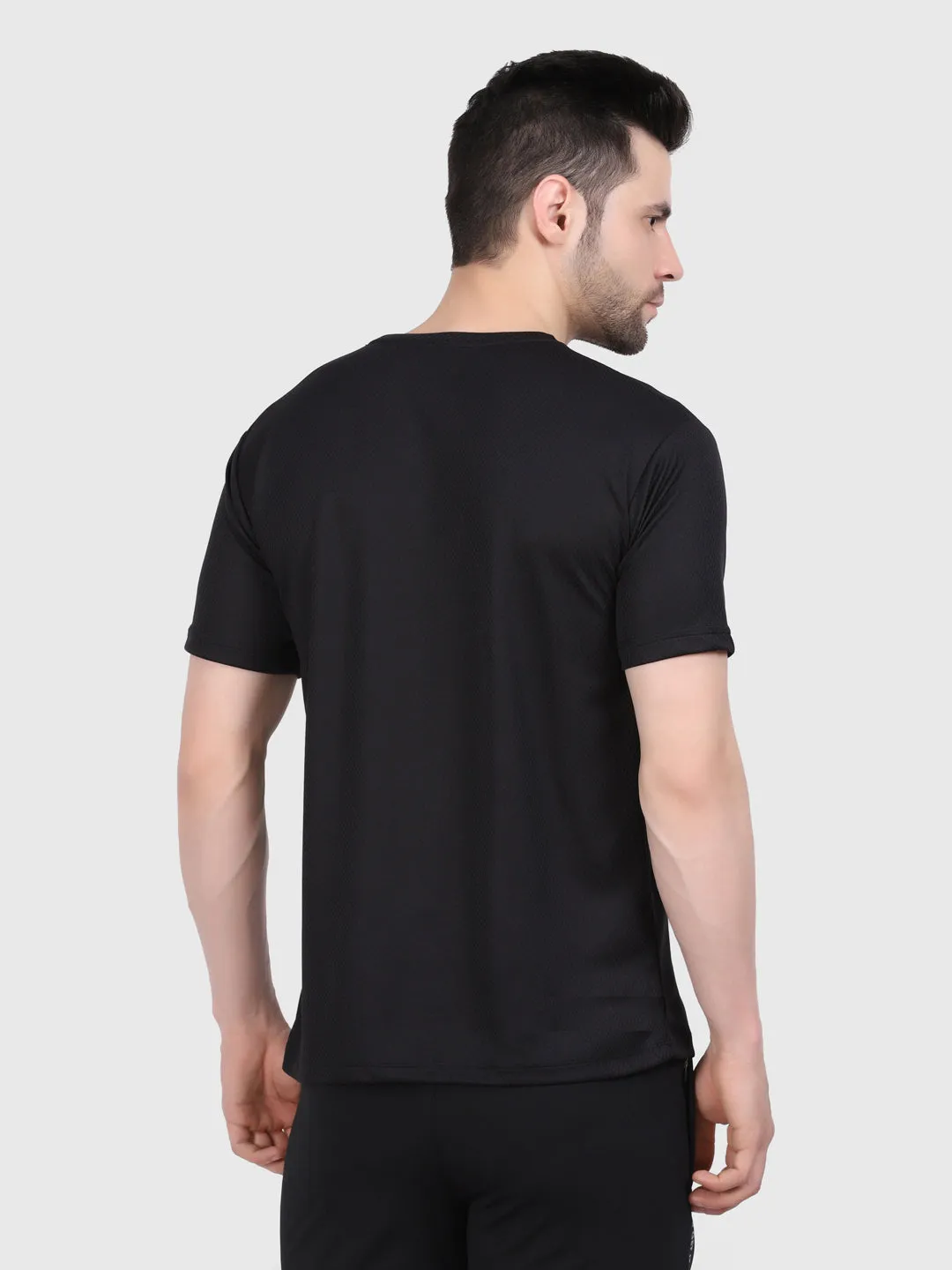 white t shirt for men